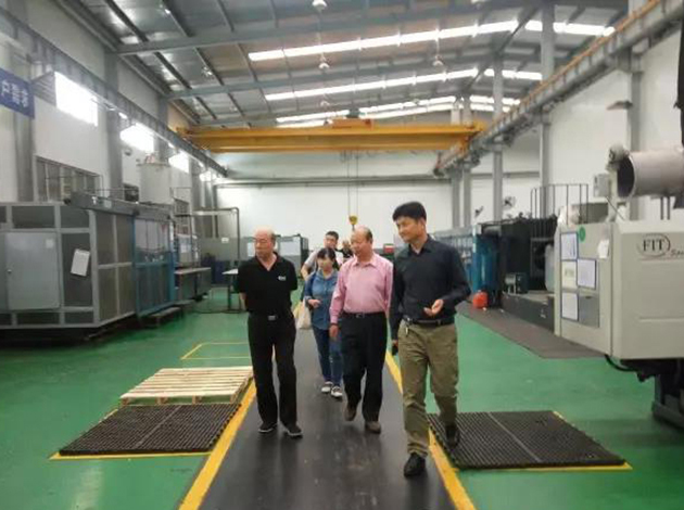 中國(guó)畜牧業(yè)協(xié)會(huì)走進(jìn)日聯(lián)華波